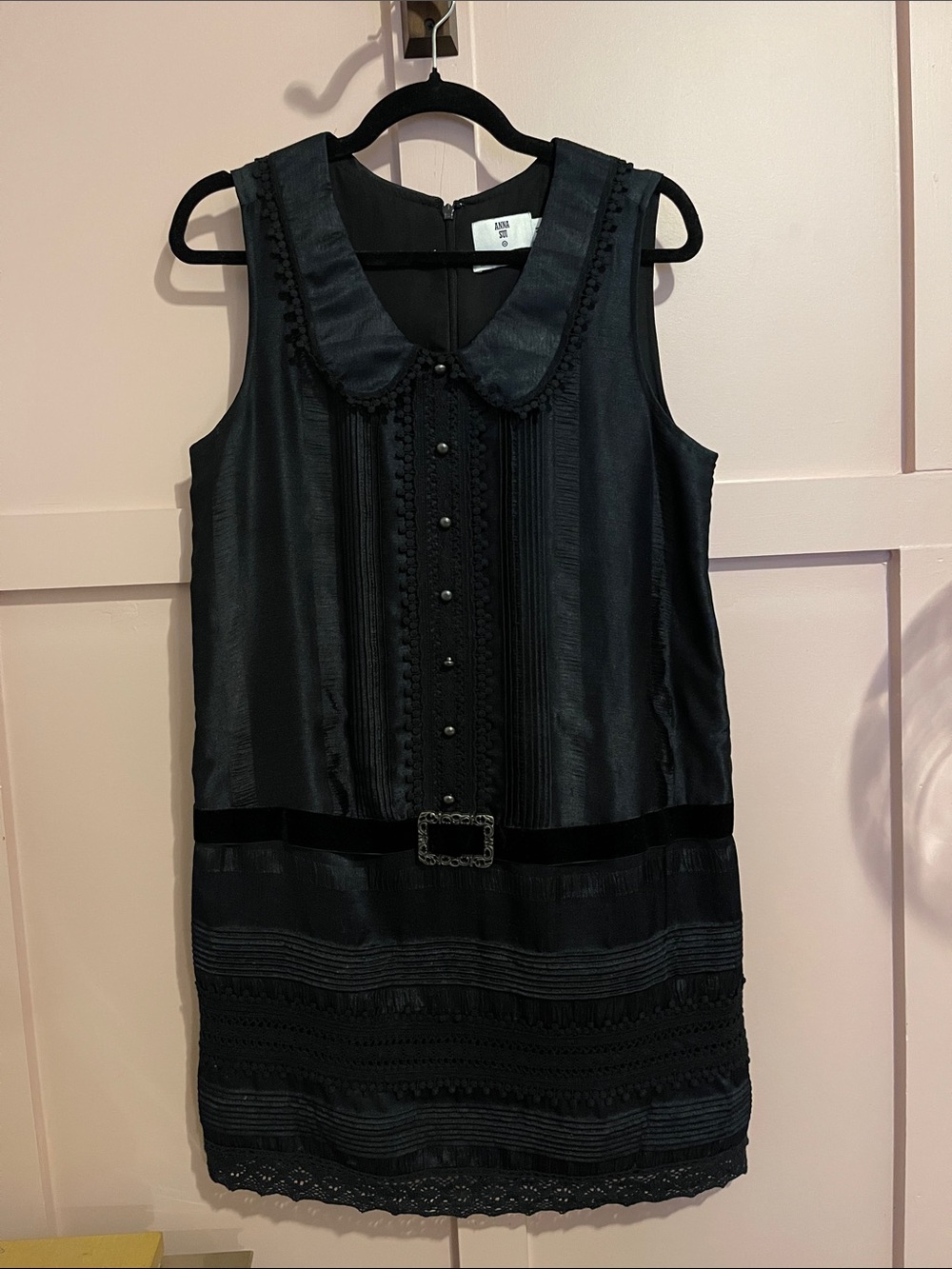 Black Sleeveless Dress with Peter Pan Collar